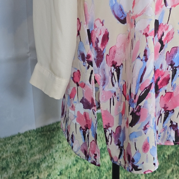 ANNE KLEIN | LOOSE FIT KNEE LENGTH FLORAL SHIRT DRESS - Picture 10 of 16